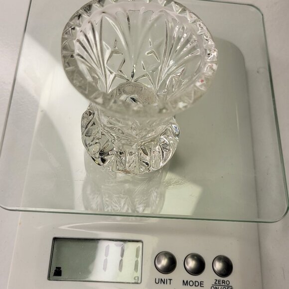 Small Crystal Mini Vase - Picture 9 of 9